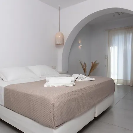Naxos Sandastic