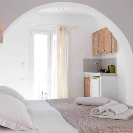 Naxos Sandastic